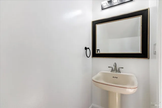 $439,000 | 100 Sunset Circle, Unit 68, Benicia, CA 94510