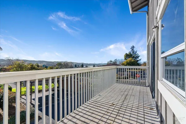 $425,000 | 100 Sunset Circle, Unit 68, Benicia, CA 94510