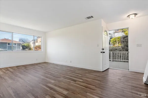 $425,000 | 100 Sunset Circle, Unit 68, Benicia, CA 94510