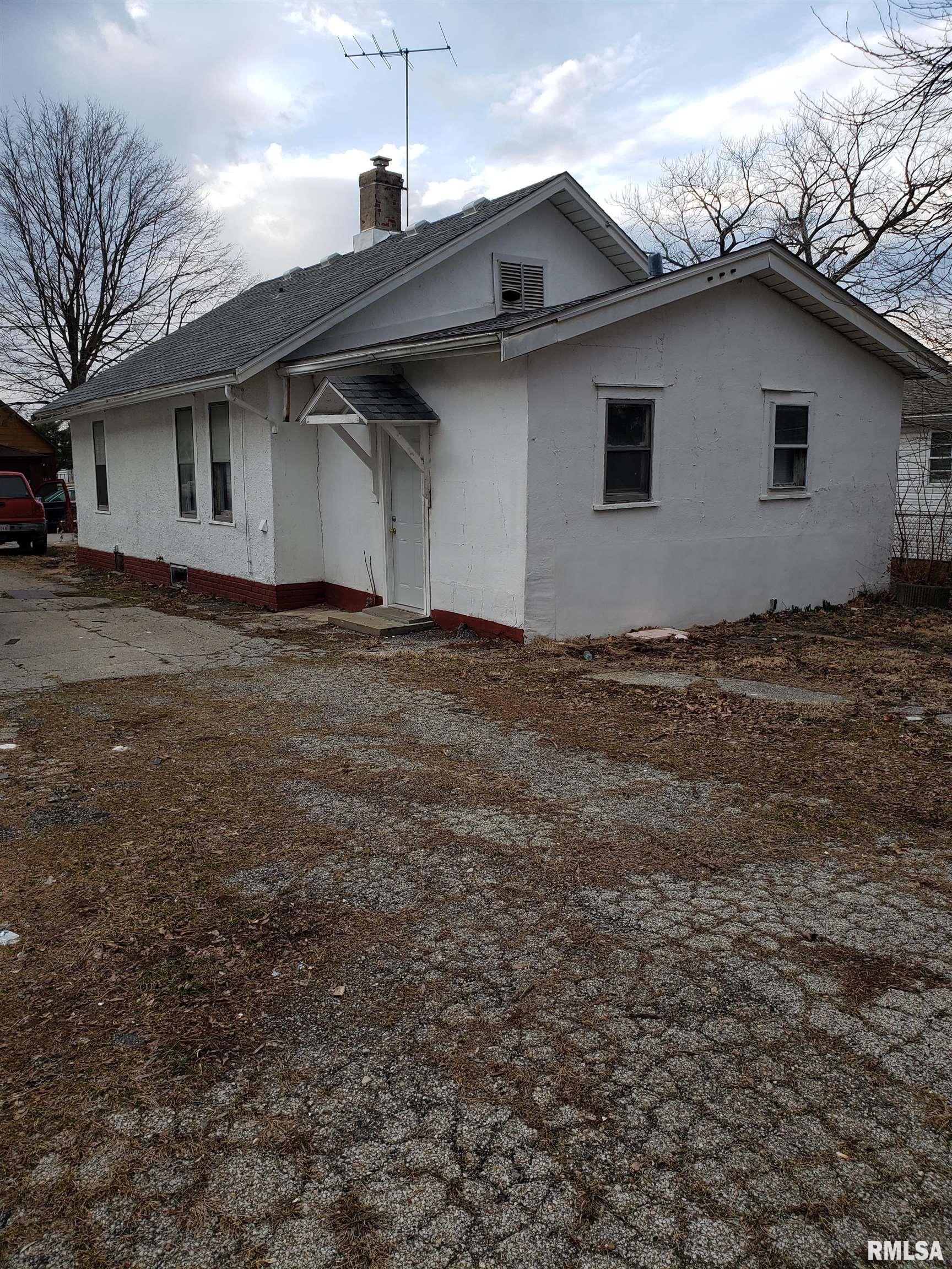 2212 North 15th Street Springfield, IL 62702 - Photo 3 of 11