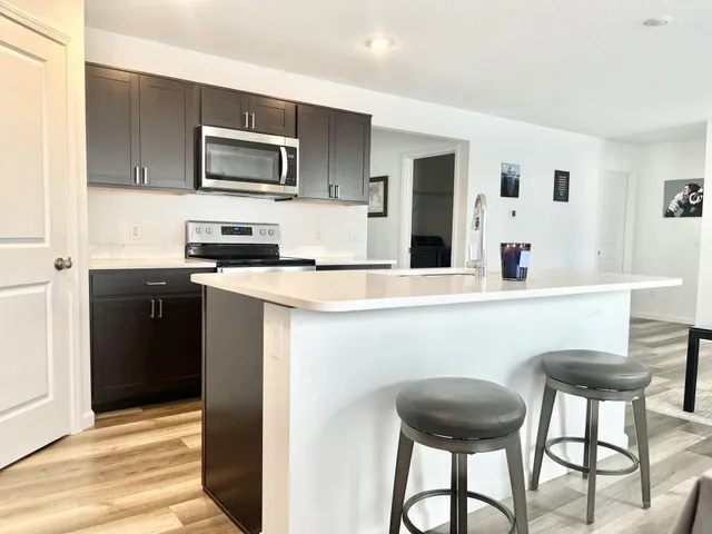 $289,999 | 10325 Woodsong Cove, New Haven, IN 46774