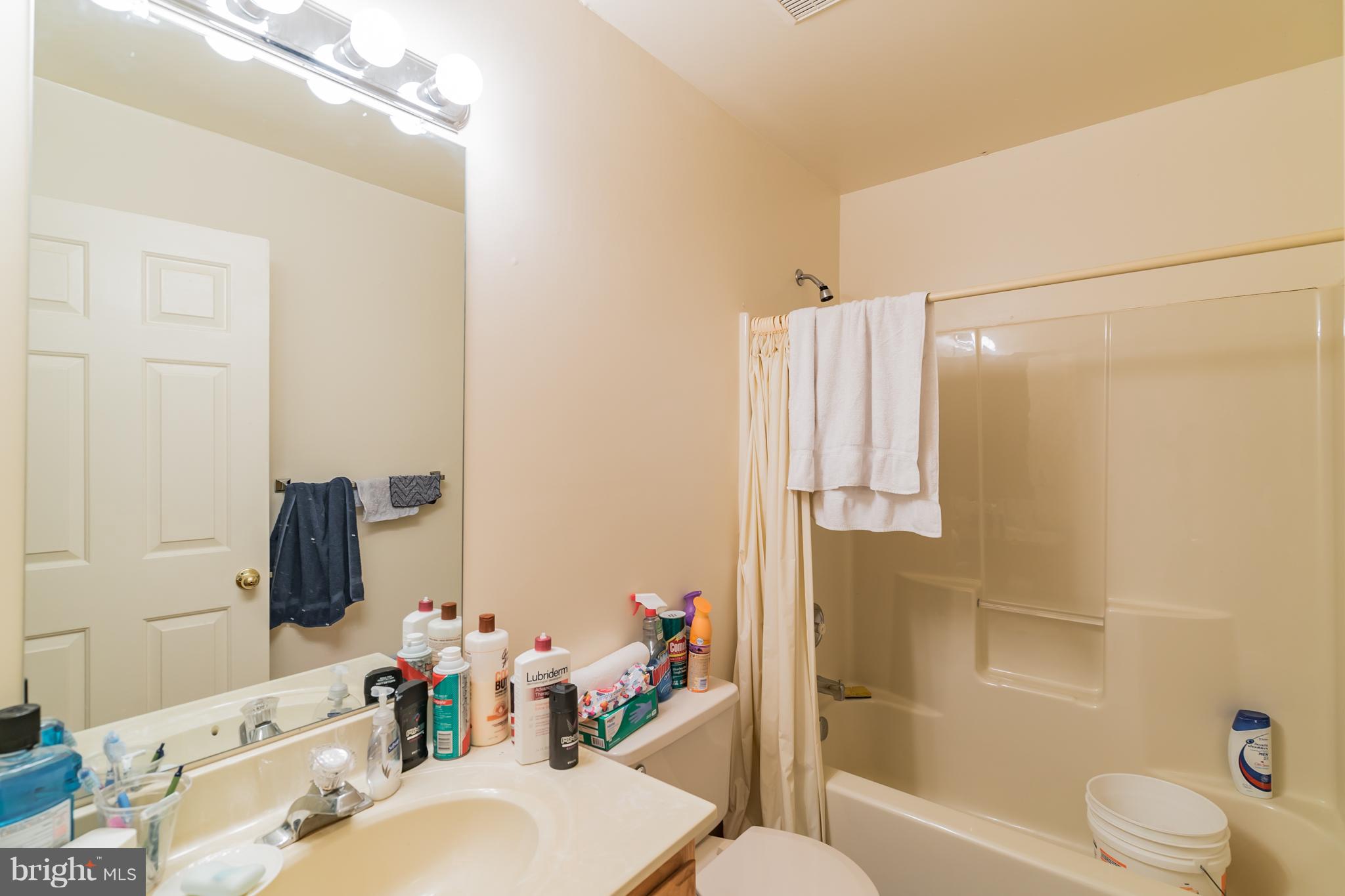 2809 Lookout Road Haymarket, VA 20169 - Photo 14 of 18 Bath