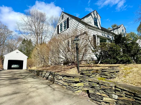 $549,000 | 32 Stilson Avenue, Northampton, MA 01062