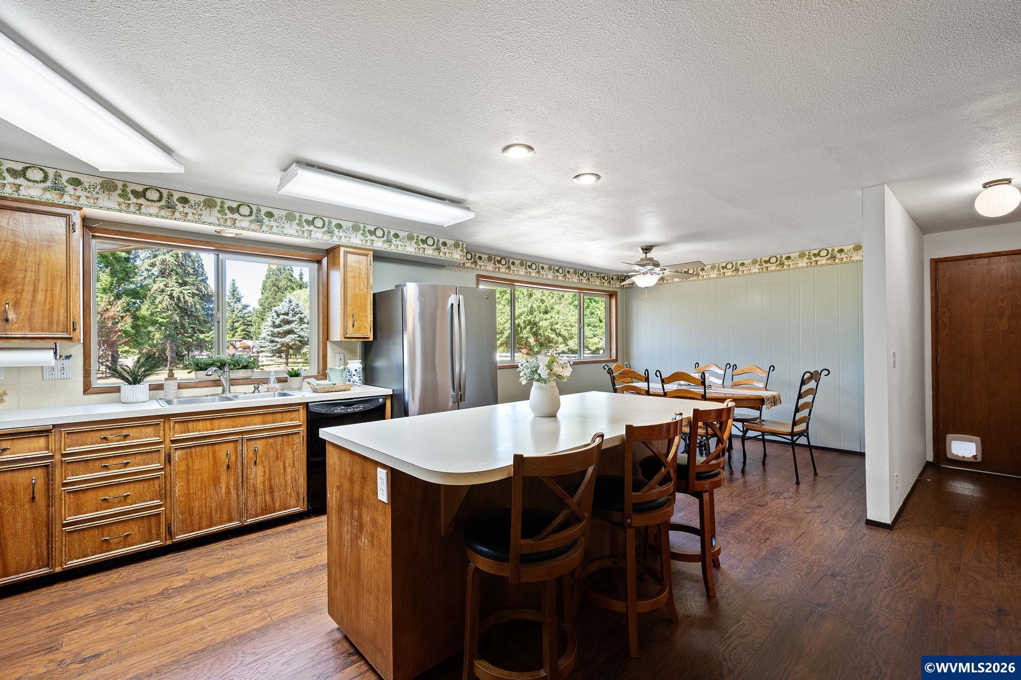 90402 Marcola Road Springfield, OR 97478 - Photo 13 of 41 Gallery Image 13