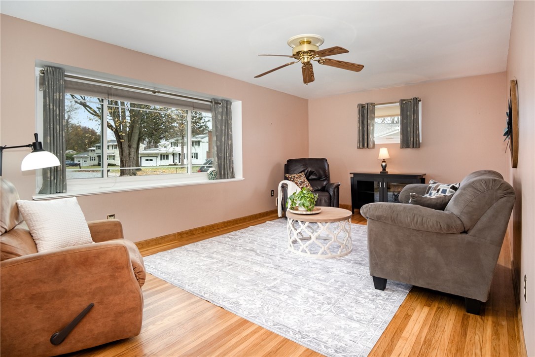 19 Del Verde Road Gates, NY 14624 - Photo 7 of 29