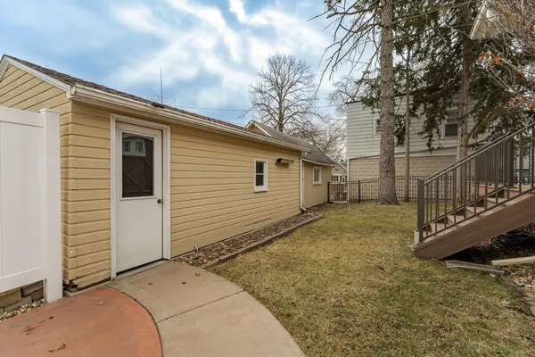 $369,900 | 616 5th Avenue Southwest, Rochester, MN 55902