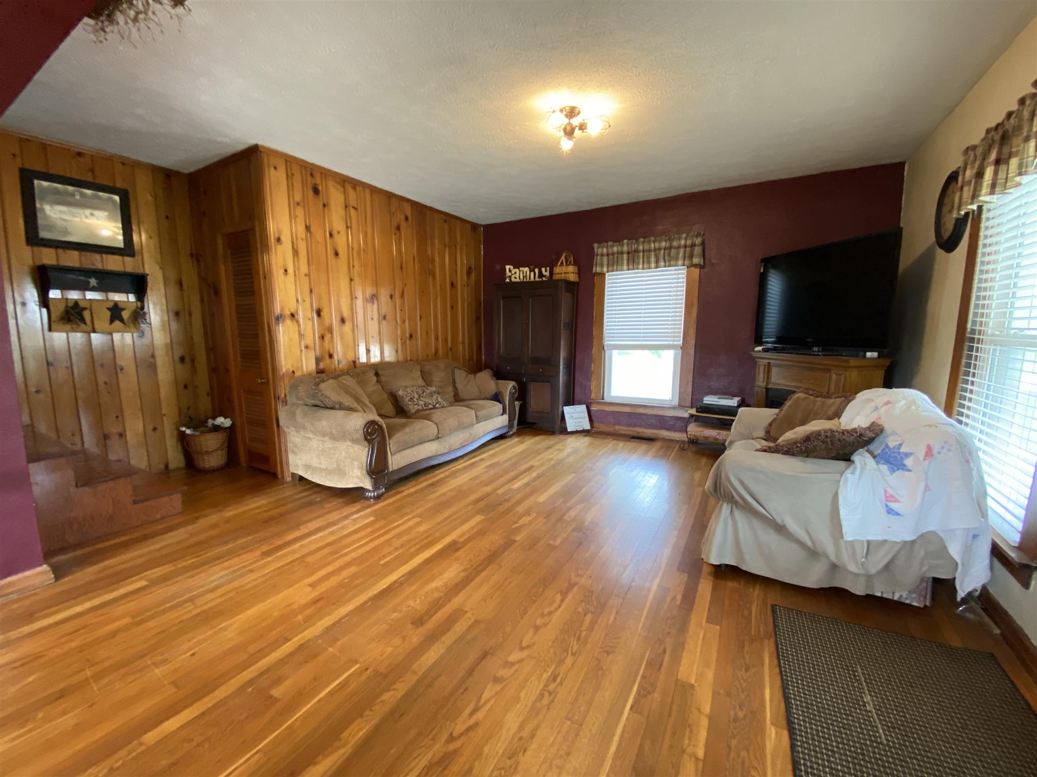 1447 Buddha Road Bedford, IN 47421 - Photo 4 of 35