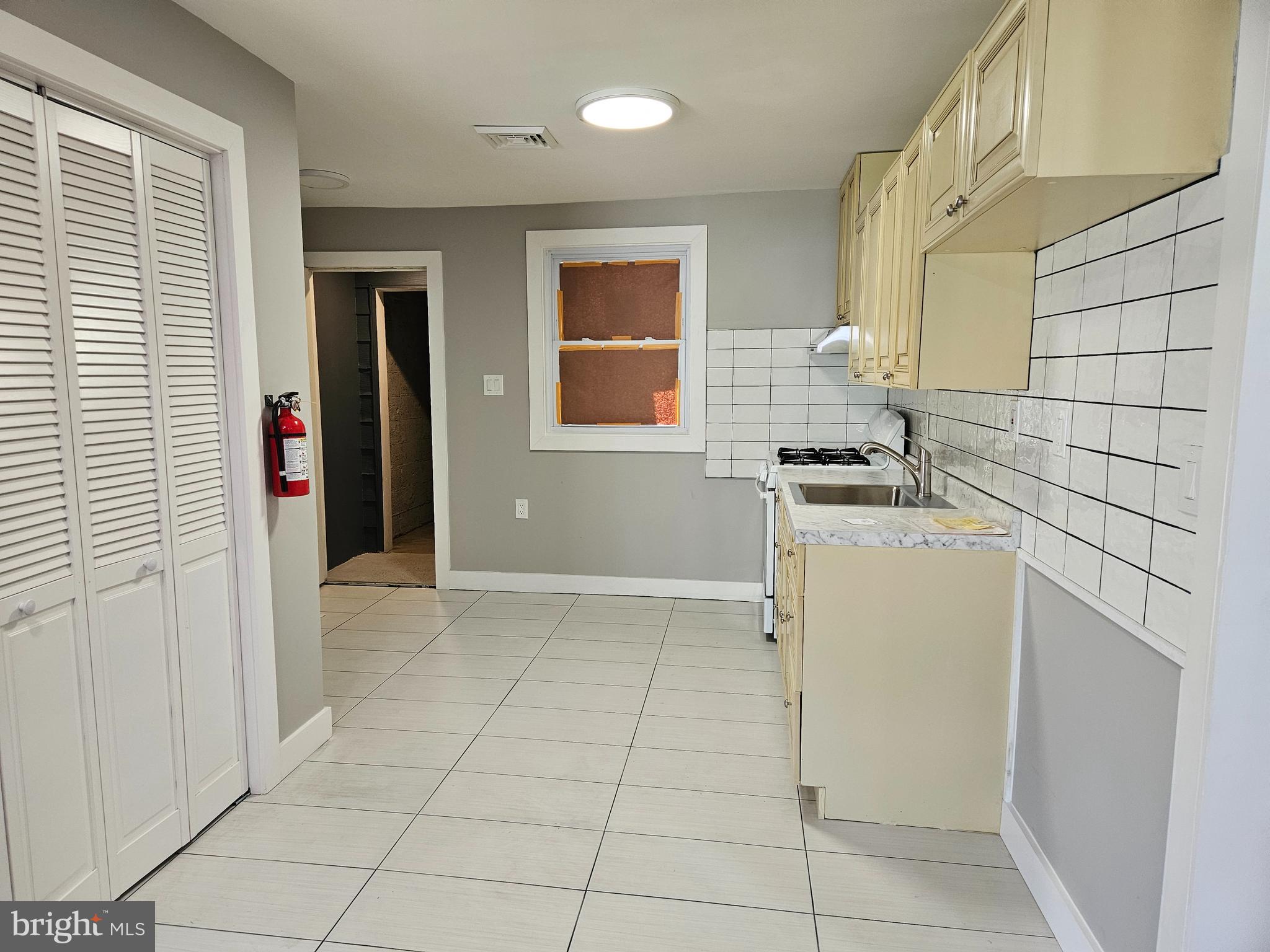 201 Kinsley Road Pemberton, NJ 08068 - Photo 3 of 7