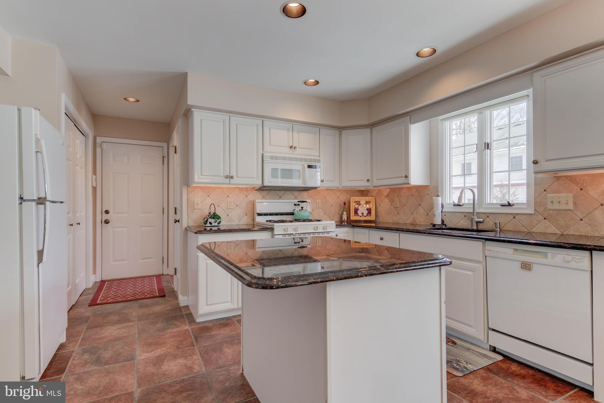 423 South Valley Forge Road Wayne, PA 19087 - Photo 21 of 37 Eat-In Kitchen