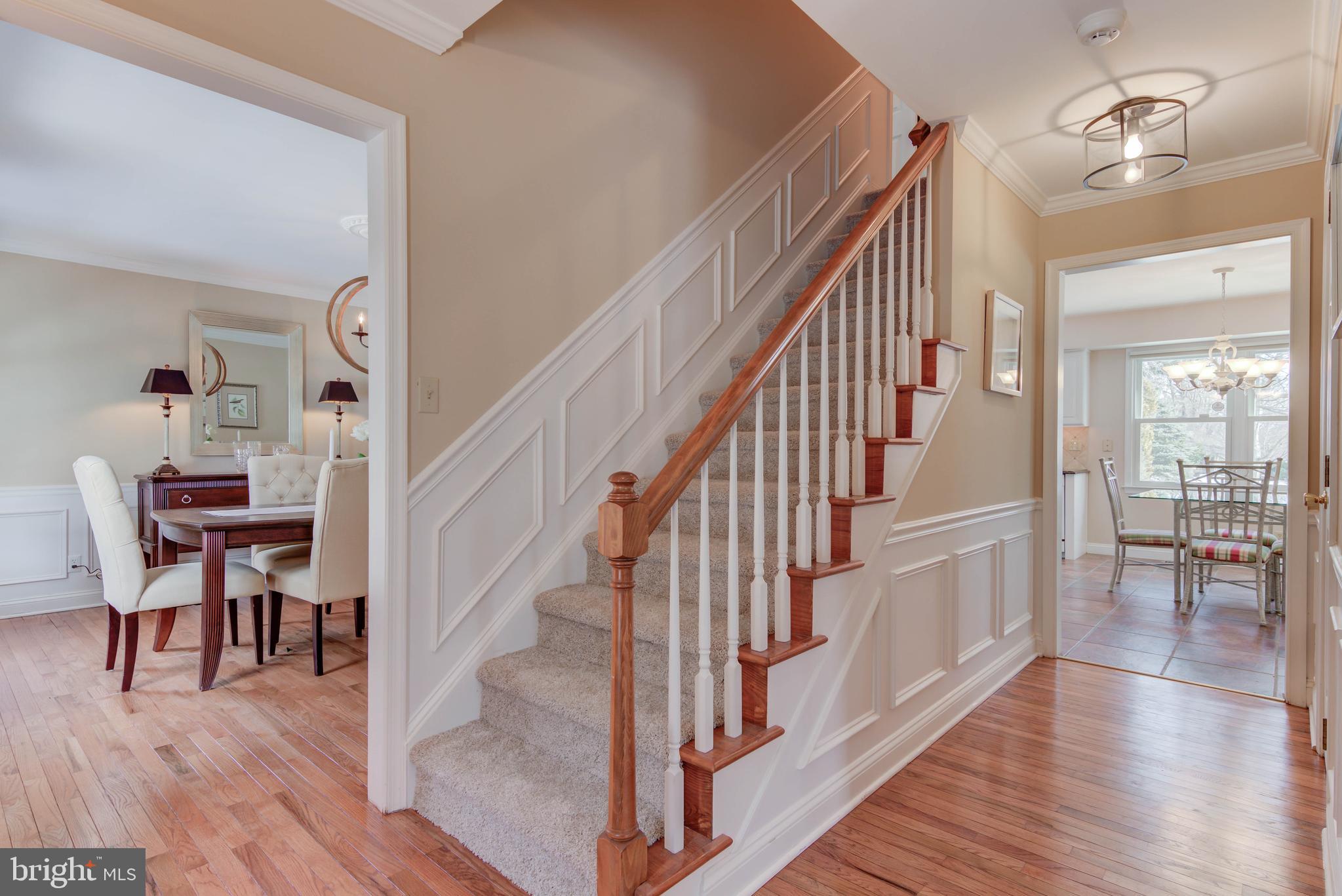 423 South Valley Forge Road Wayne, PA 19087 - Photo 5 of 37 Foyer
