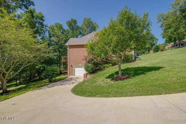 $679,900 | 128 Allison Timbers Road, Piney Flats, TN 37686