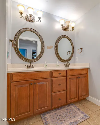 $679,900 | 128 Allison Timbers Road, Piney Flats, TN 37686