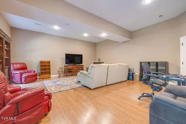 $649,900 | 128 Allison Timbers Road, Piney Flats, TN 37686