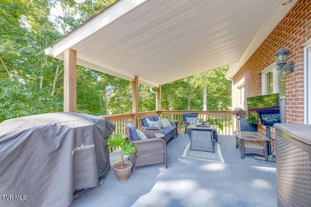 $679,900 | 128 Allison Timbers Road, Piney Flats, TN 37686