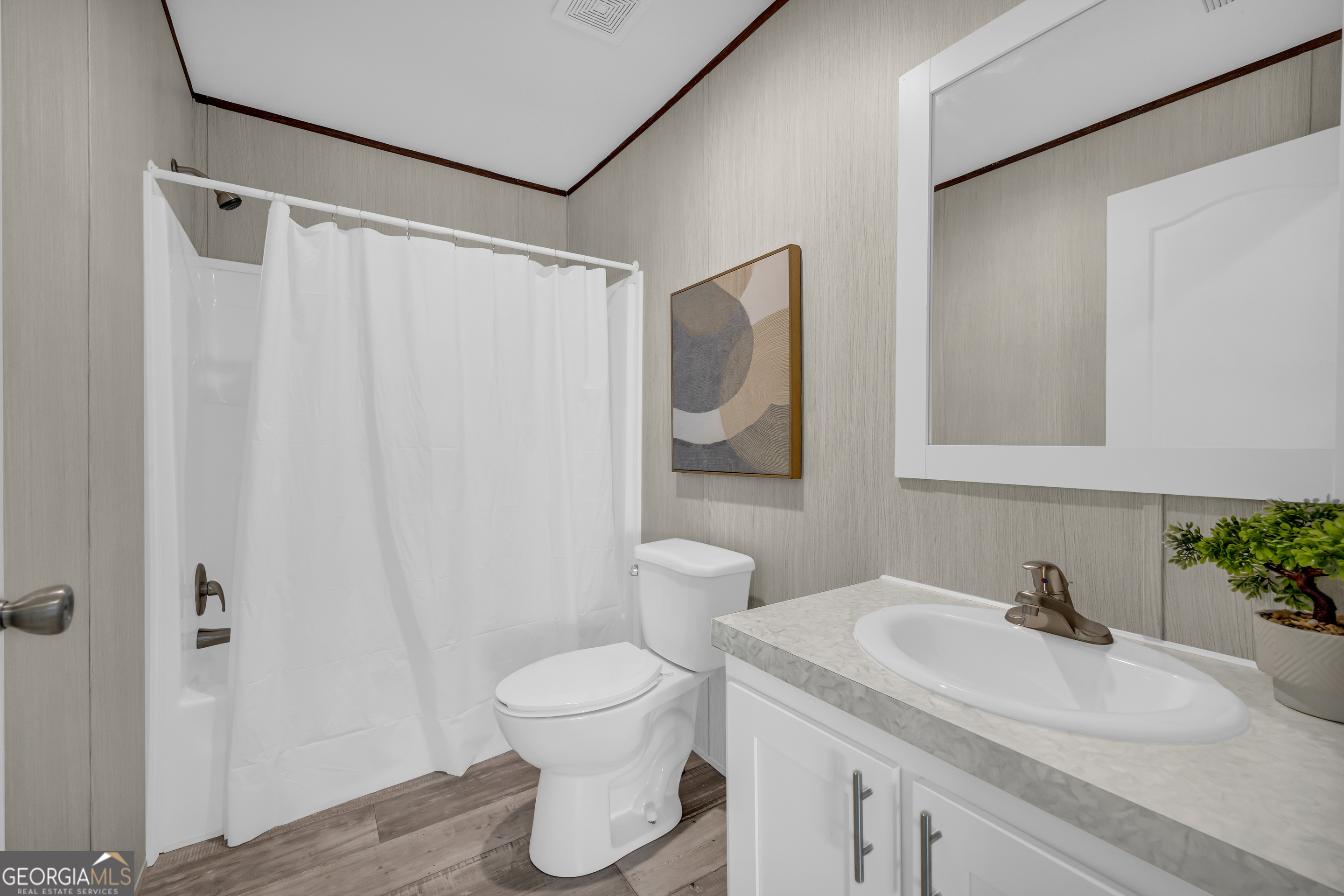 31 Dons Court Royston, GA 30662 - Photo 35 of 51 a bathroom with a sink and a mirror