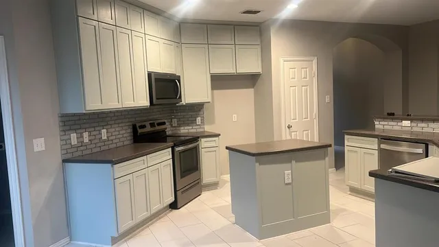 $2,295 | 1111 Ute Circle, Little Elm, TX 75068