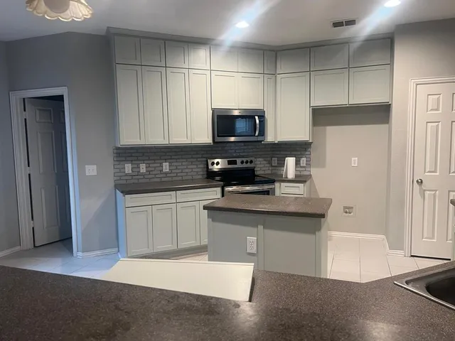 $2,295 | 1111 Ute Circle, Little Elm, TX 75068