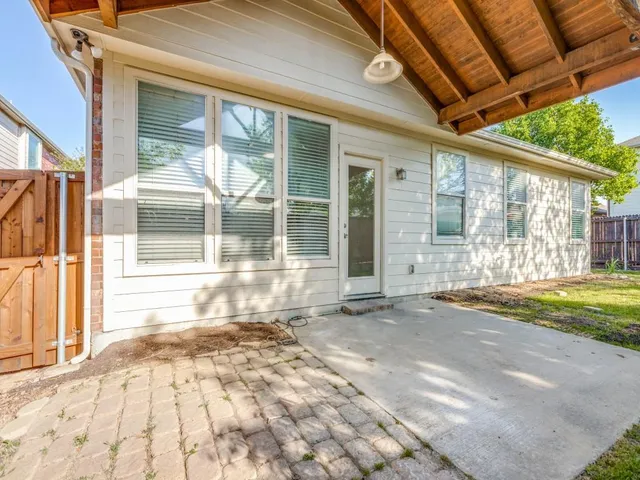 $2,295 | 1111 Ute Circle, Little Elm, TX 75068