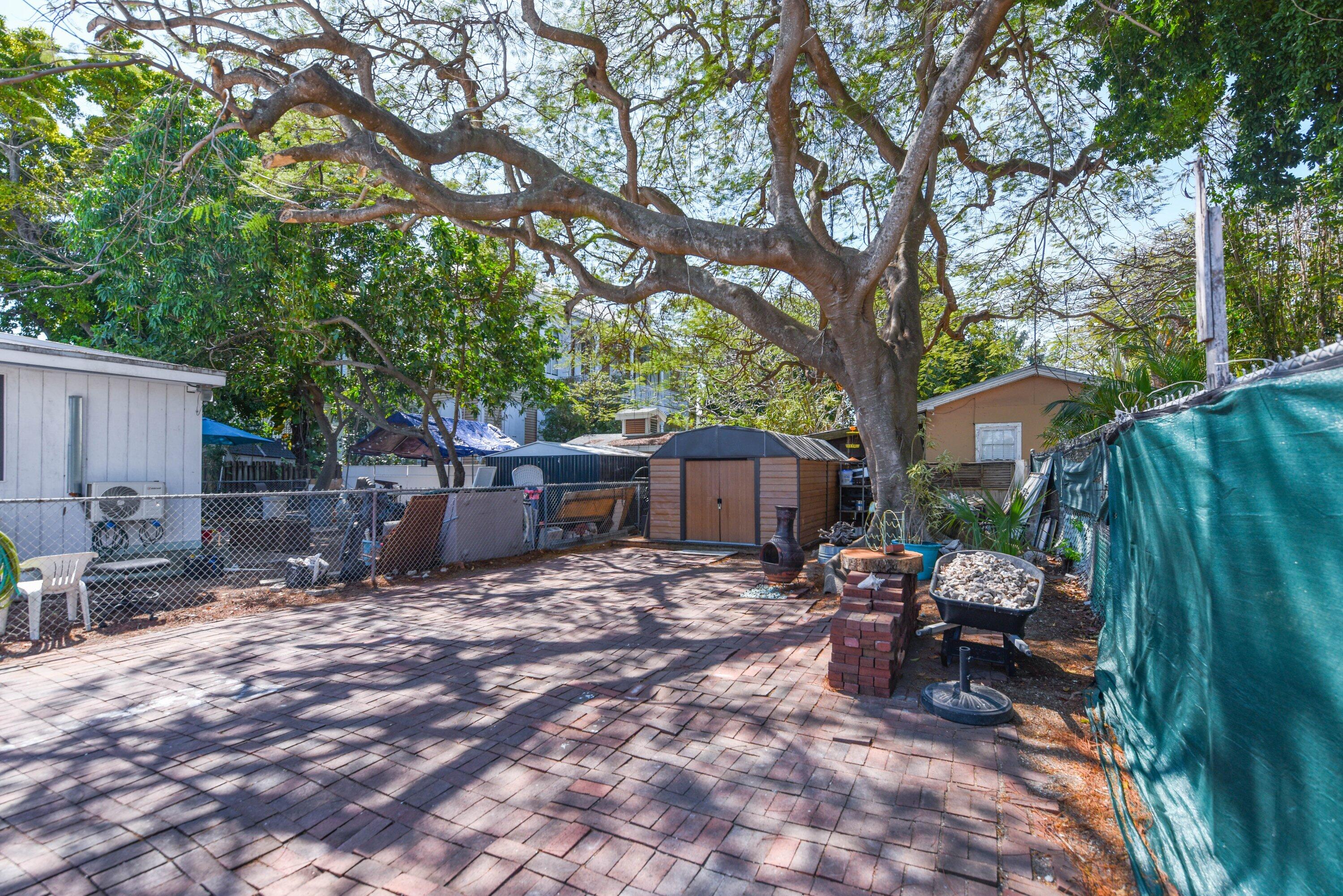 1018 Georgia Street Key West, FL 33040 - Photo 19 of 35 019-1018GeorgiaStreet-KeyWest-FL-33040-S