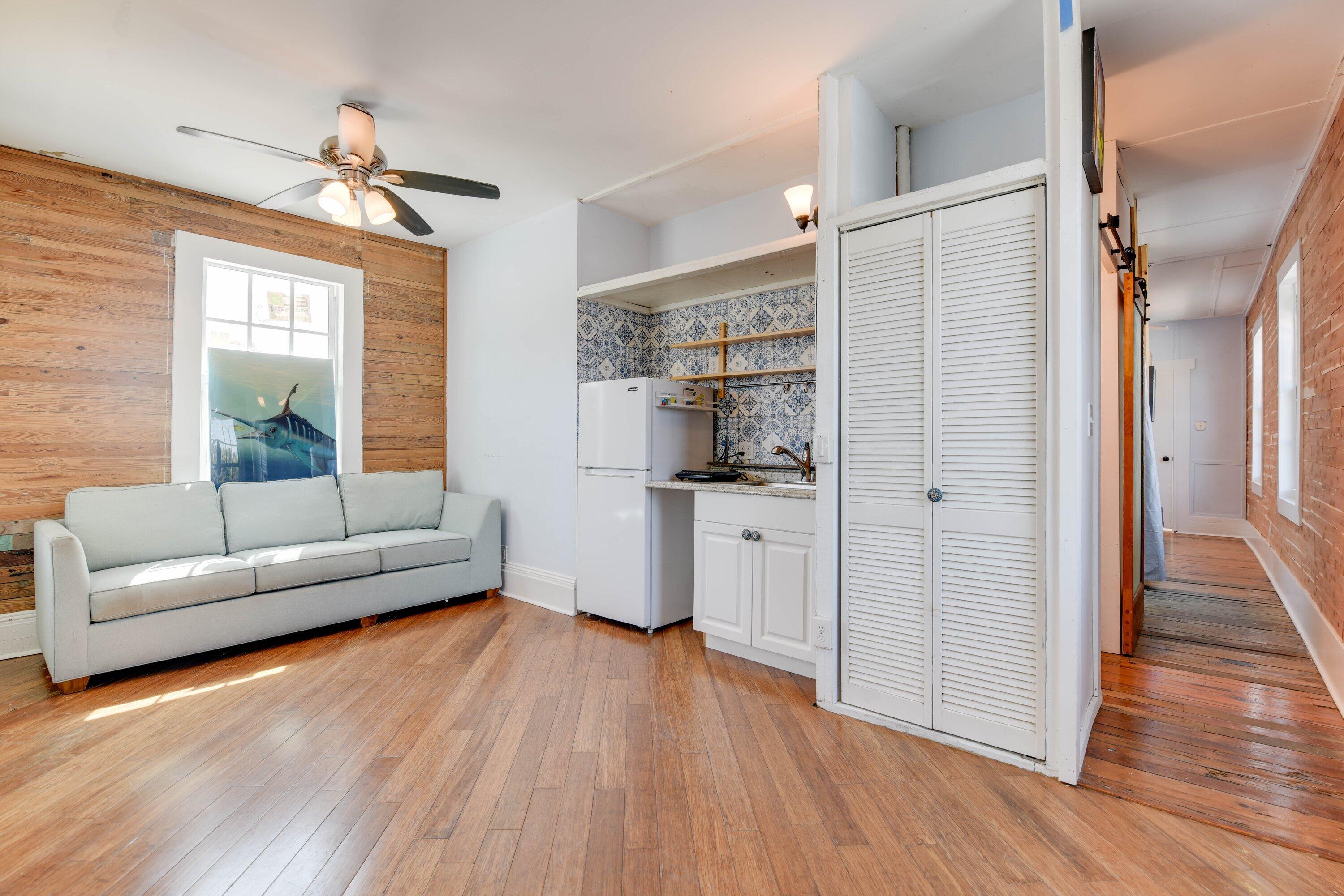 1018 Georgia Street Key West, FL 33040 - Photo 31 of 35 015-1018GeorgiaStreet-KeyWest-FL-33040-S