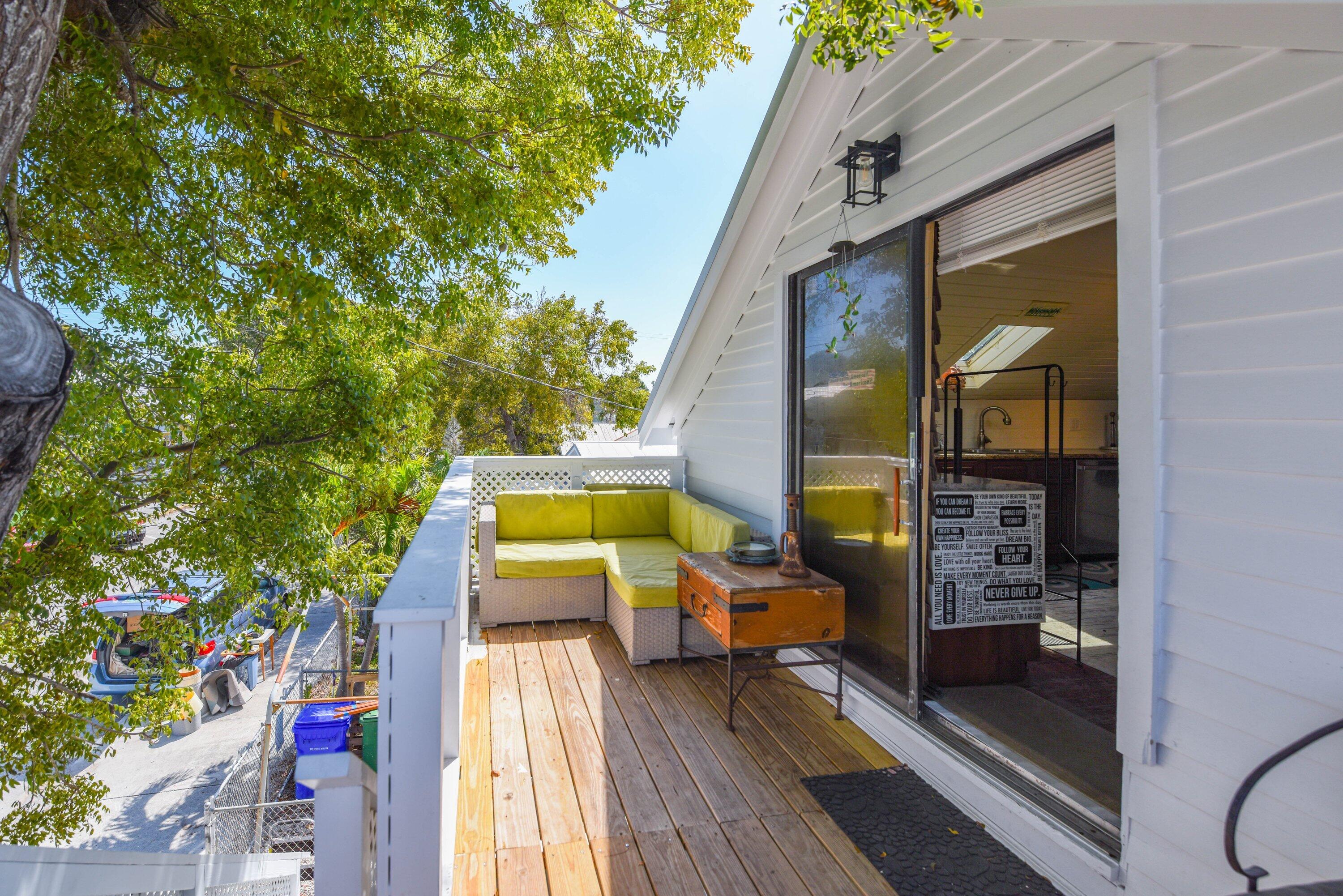 1018 Georgia Street Key West, FL 33040 - Photo 4 of 35 033-1018GeorgiaStreet-KeyWest-FL-33040-S