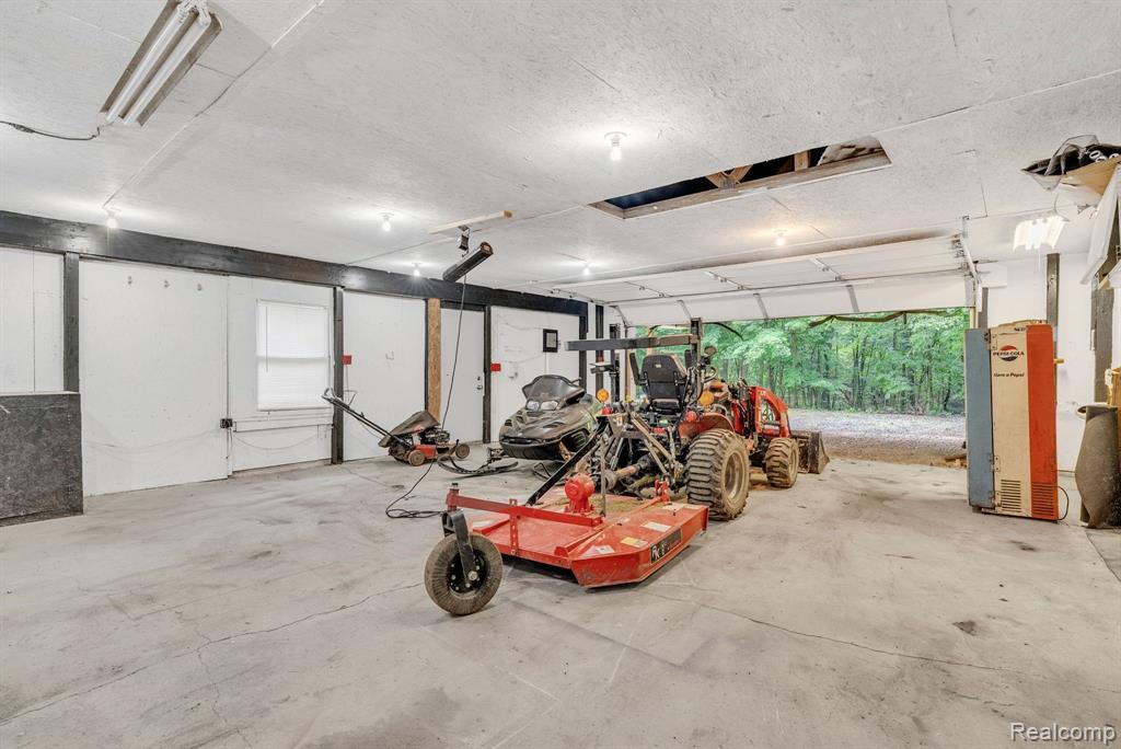 6917 Chase Lake Road Fowlerville, MI 48836 - Photo 54 of 58 Gallery Image 54