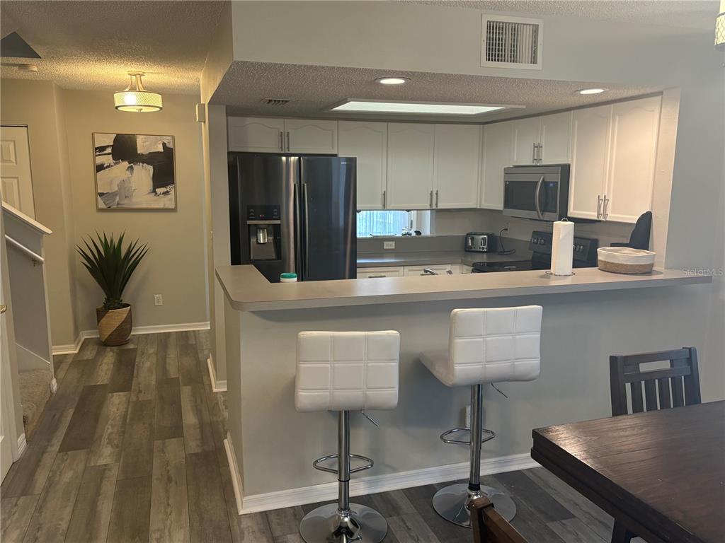 9122 Jake's Path Largo, FL 33771 - Photo 6 of 34