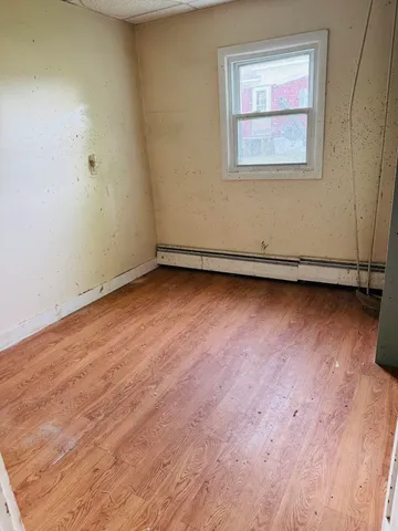 $149,900 | 156 Railroad Street, Clinton, ME 04927