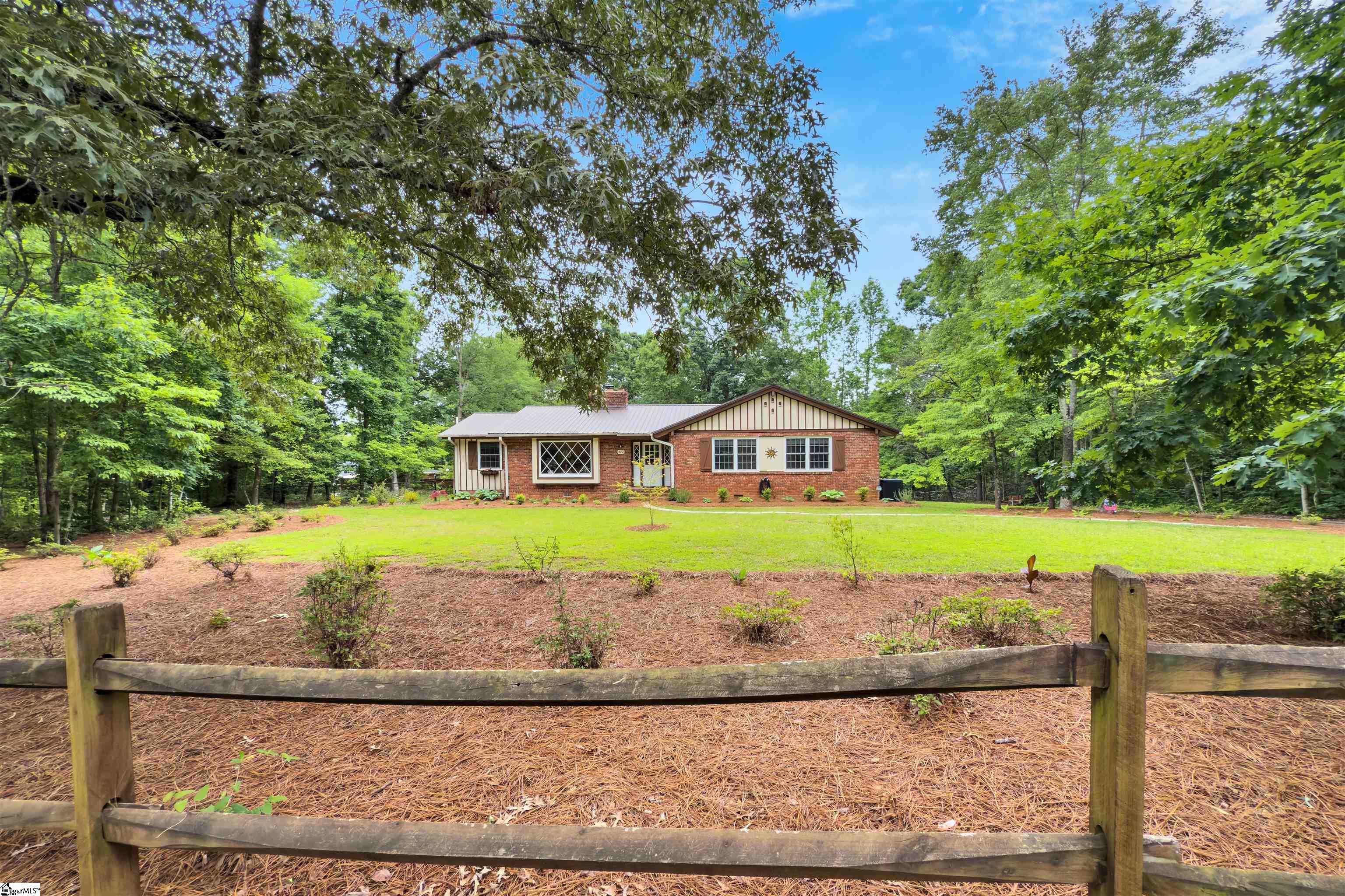 570 South Buckhorn Road Greenville, SC 29609 - Photo 42 of 43 Gallery Image 42