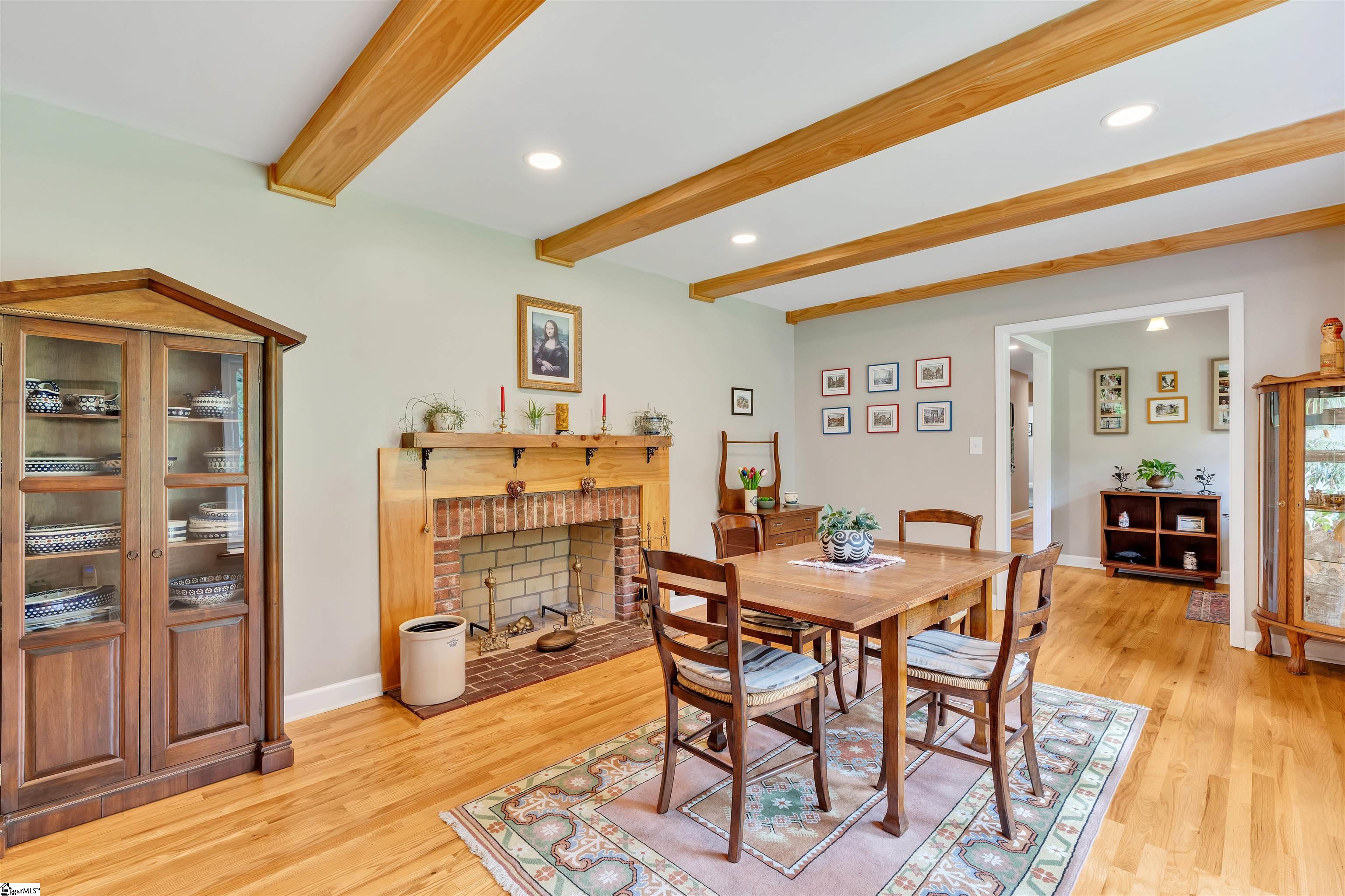 570 South Buckhorn Road Greenville, SC 29609 - Photo 5 of 43 Gallery Image 5