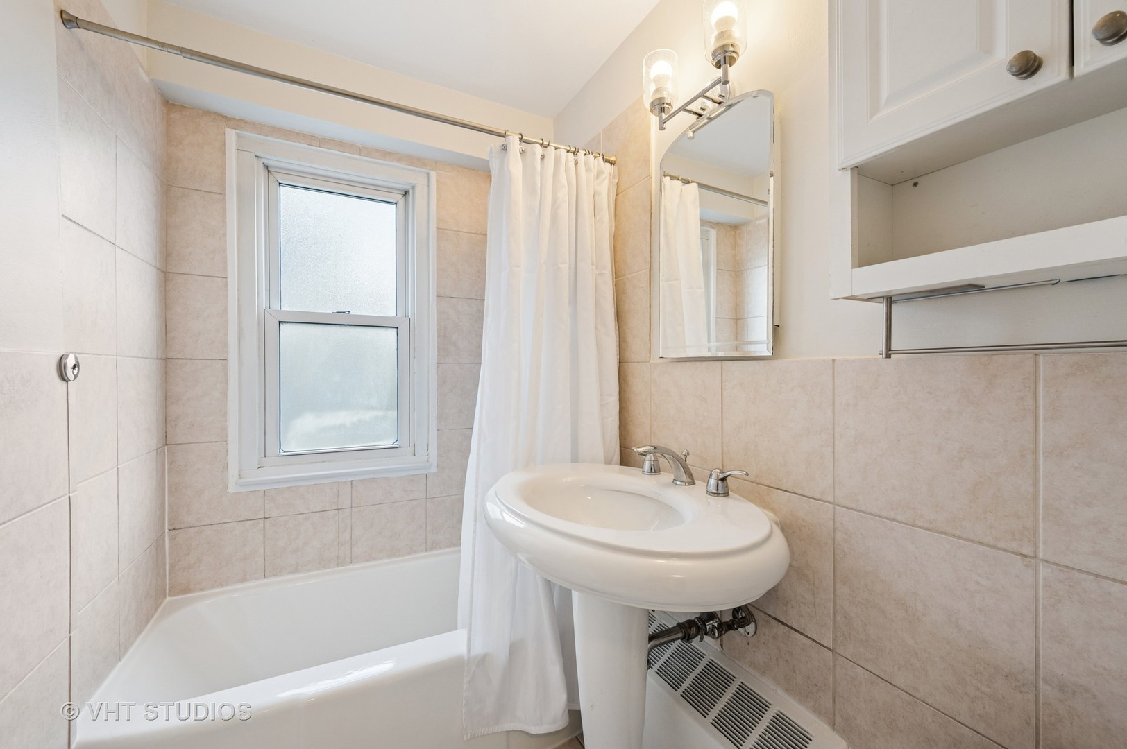 2909 North Sheridan Road, Unit 1309 Chicago, IL 60657 - Photo 14 of 21 Gallery Image 14