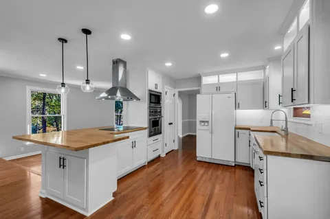 $819,000 | 8366 Highway 70, Nashville, TN 37221