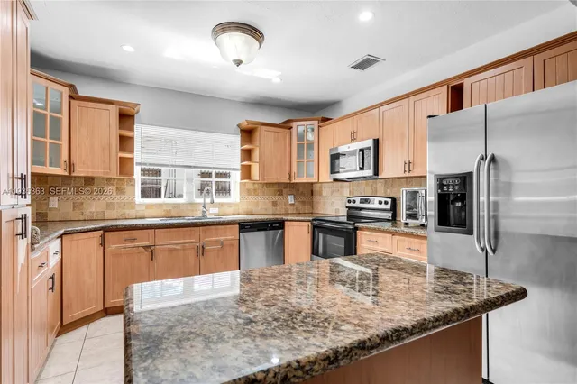 $2,400 | 2970 Northwest 15th Street, Unit 2970, Miami, FL 33125