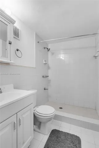 $2,400 | 2970 Northwest 15th Street, Unit 2970, Miami, FL 33125