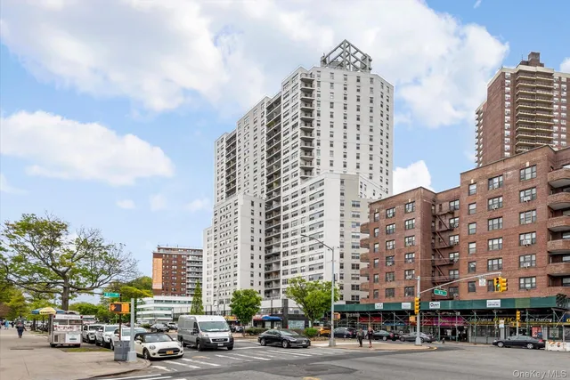 $179,000 | 125-10 Queens Boulevard, Unit 1425 | Kew Gardens