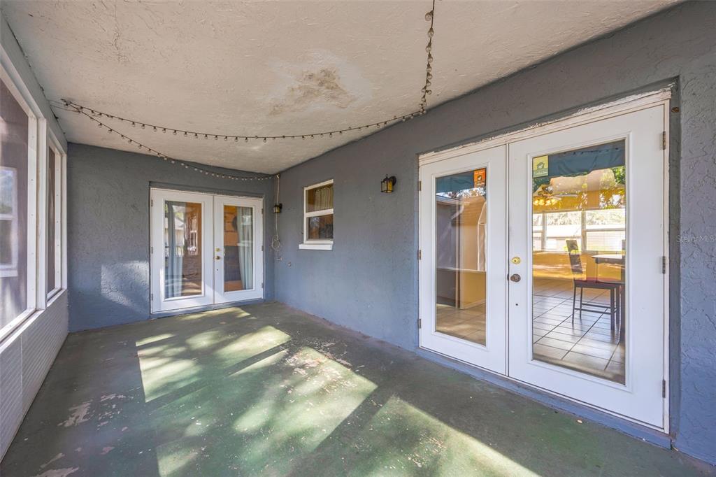 609 King Henry Court Seffner, FL 33584 - Photo 31 of 42 a view of livingroom with furniture