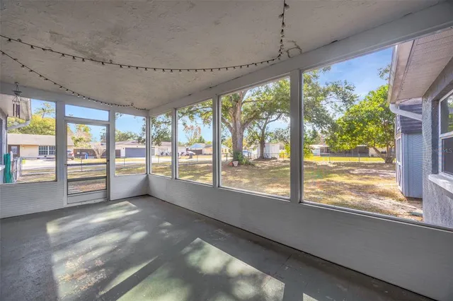 $369,900 | 609 King Henry Court, Seffner, FL 33584