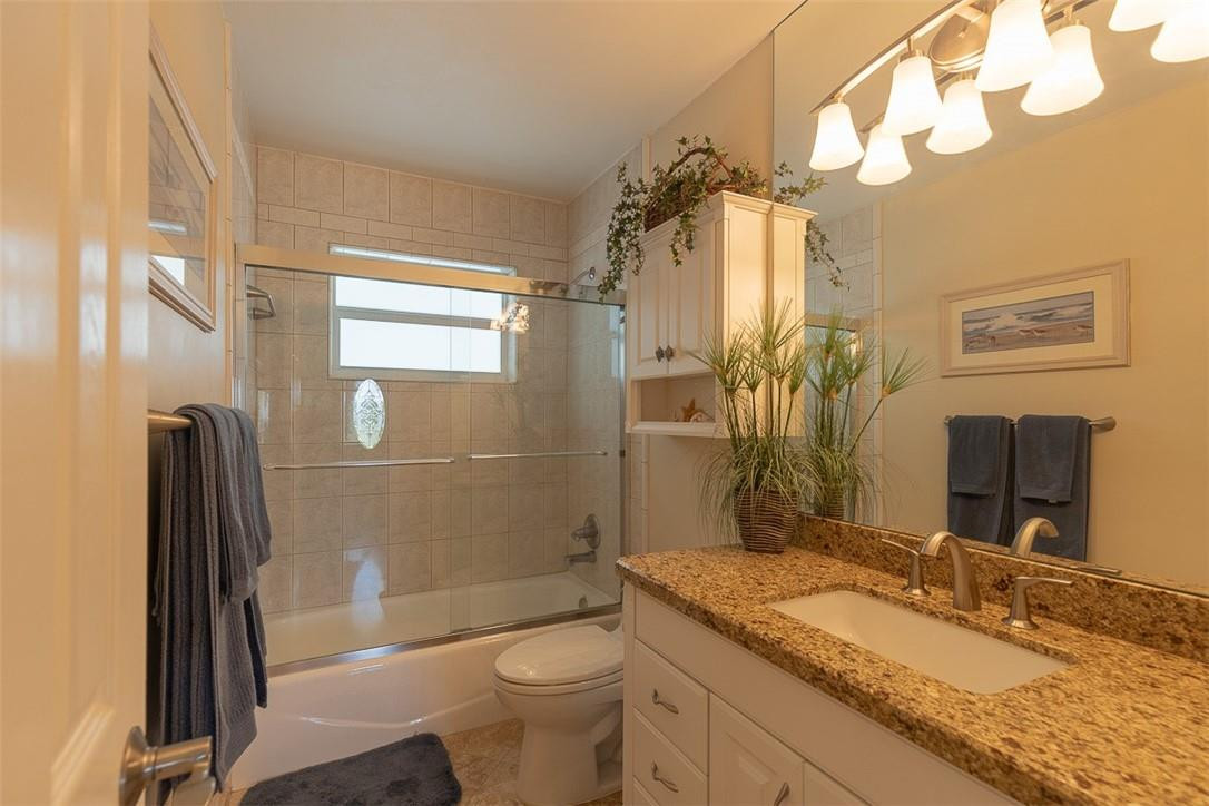 2640 Northeast 53rd Court Lighthouse Point, FL 33064 - Photo 16 of 27 Photo 16