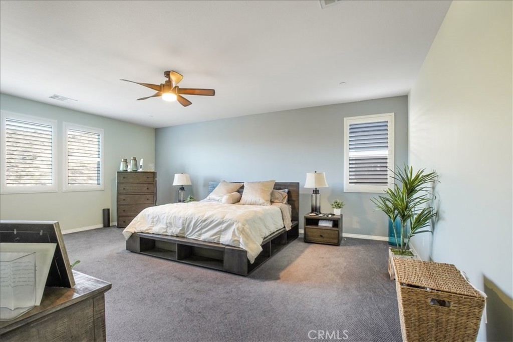 27323 Ardella Place Saugus, CA 91350 - Photo 28 of 52