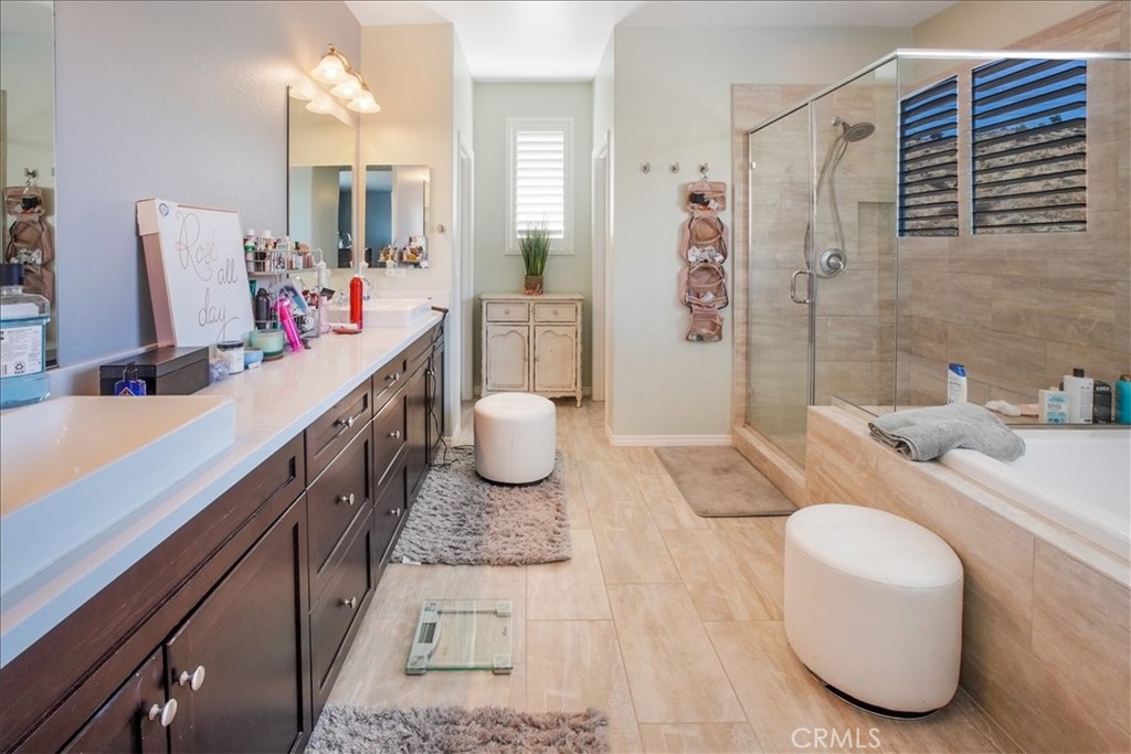 27323 Ardella Place Saugus, CA 91350 - Photo 33 of 52