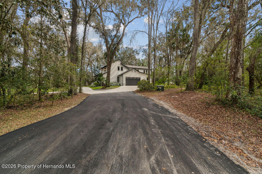 26262 Lake Lindsey Road Brooksville, FL 34601 - Photo 48 of 53 41570_695c81c3e8db4_01.06.2026_image-47