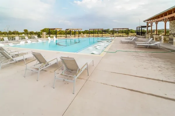 $2,045 | 1850 Settlers Glen Drive, Unit 602, Round Rock, TX 78665