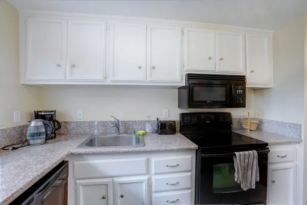 $275,000 | 2403 Post Oak Lane, Sacramento, CA 95825