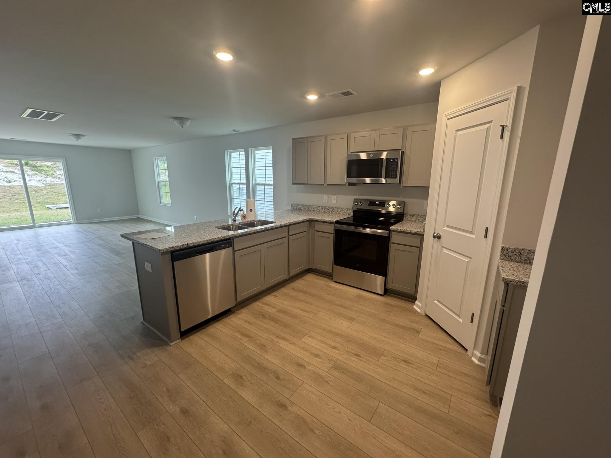 2040 Armada Road Columbia, SC 29229 - Photo 3 of 15