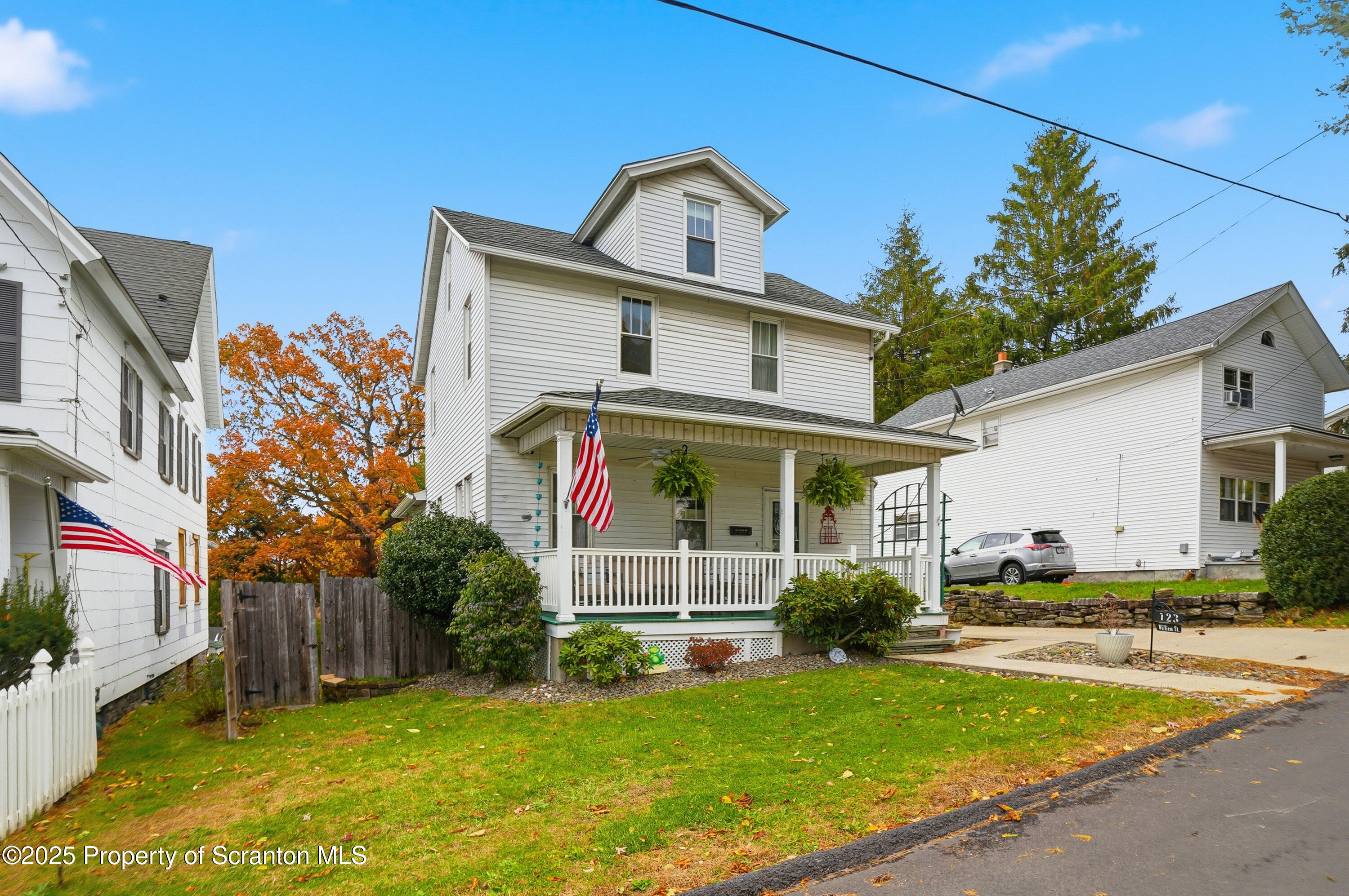 123 William Street Scranton, PA 18510 - Photo 1 of 25 a front view of house with yard