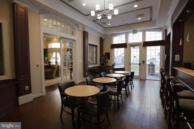 $375,000 | 400 Symphony Circle, Unit 422H, Cockeysville, MD 21030