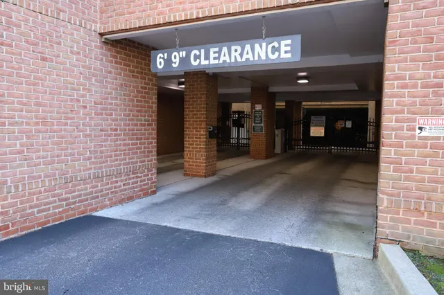 $375,000 | 400 Symphony Circle, Unit 422H, Cockeysville, MD 21030