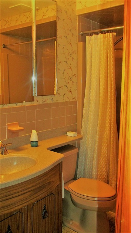 107 Thompson Road Weymouth, MA 02191 - Photo 11 of 15
