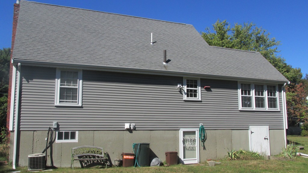 107 Thompson Road Weymouth, MA 02191 - Photo 12 of 15