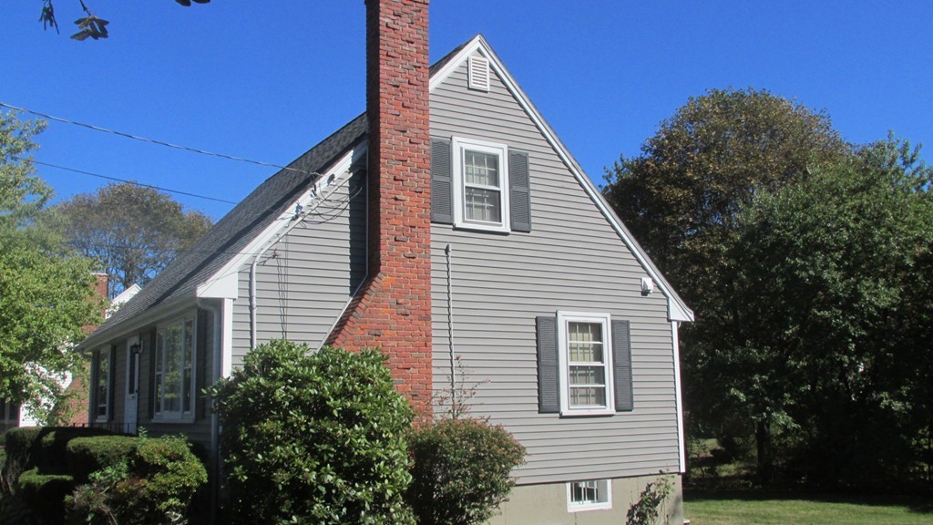 107 Thompson Road Weymouth, MA 02191 - Photo 13 of 15